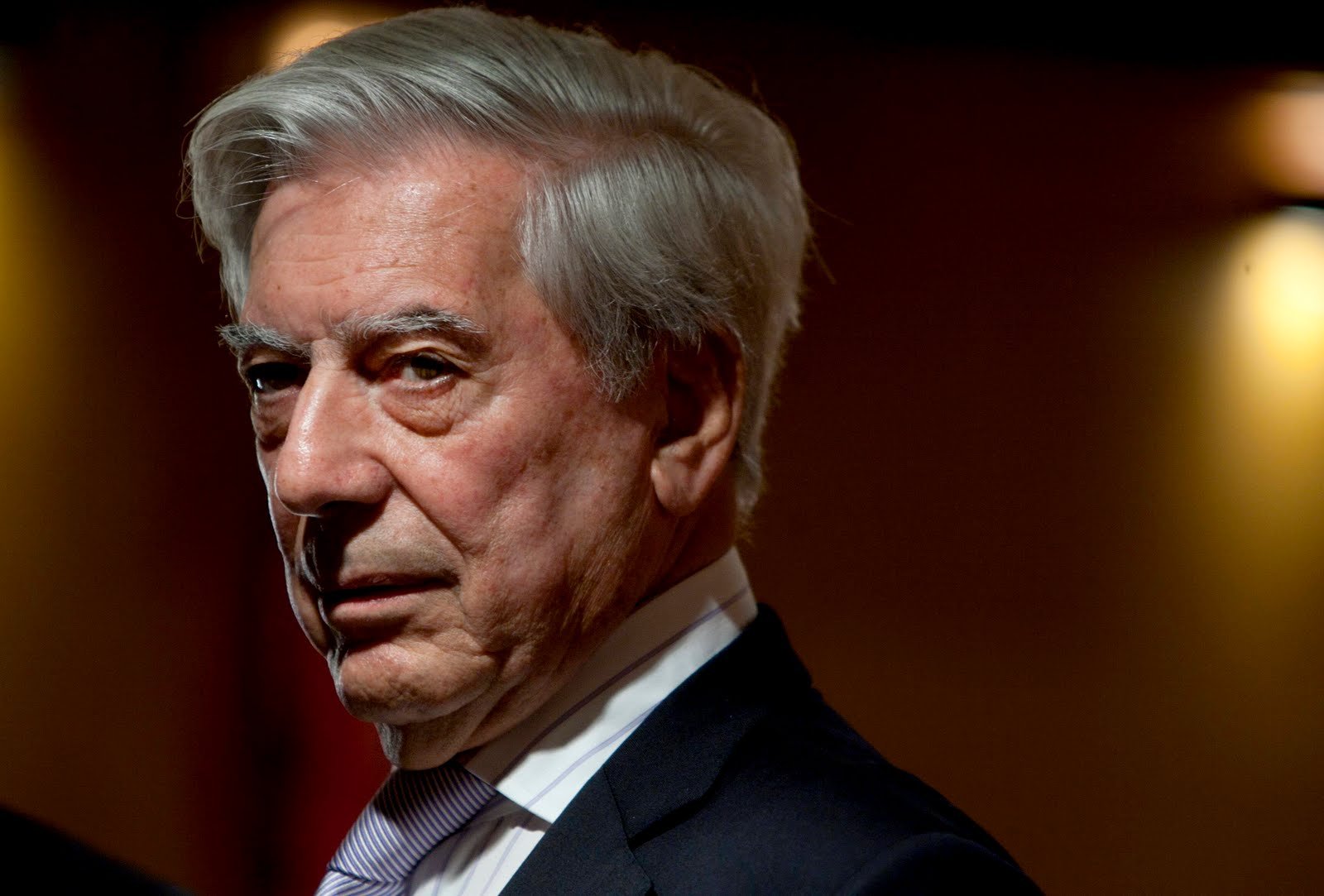 Mario Vargas Llosa, ganador del Premio Nobel de Literatura, cumple 89 años.