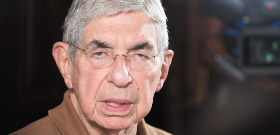 Visa para Oscar Arias: Embajada de los Estados Unidos.