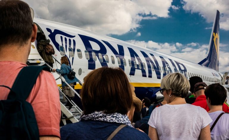 Ryanair sigue ofreciendo vuelos a precios de autobús y, a pesar de ello, ha obtenido grandes beneficios. Su modelo de negocio comienza una vez que el pasajero realiza el check-in.