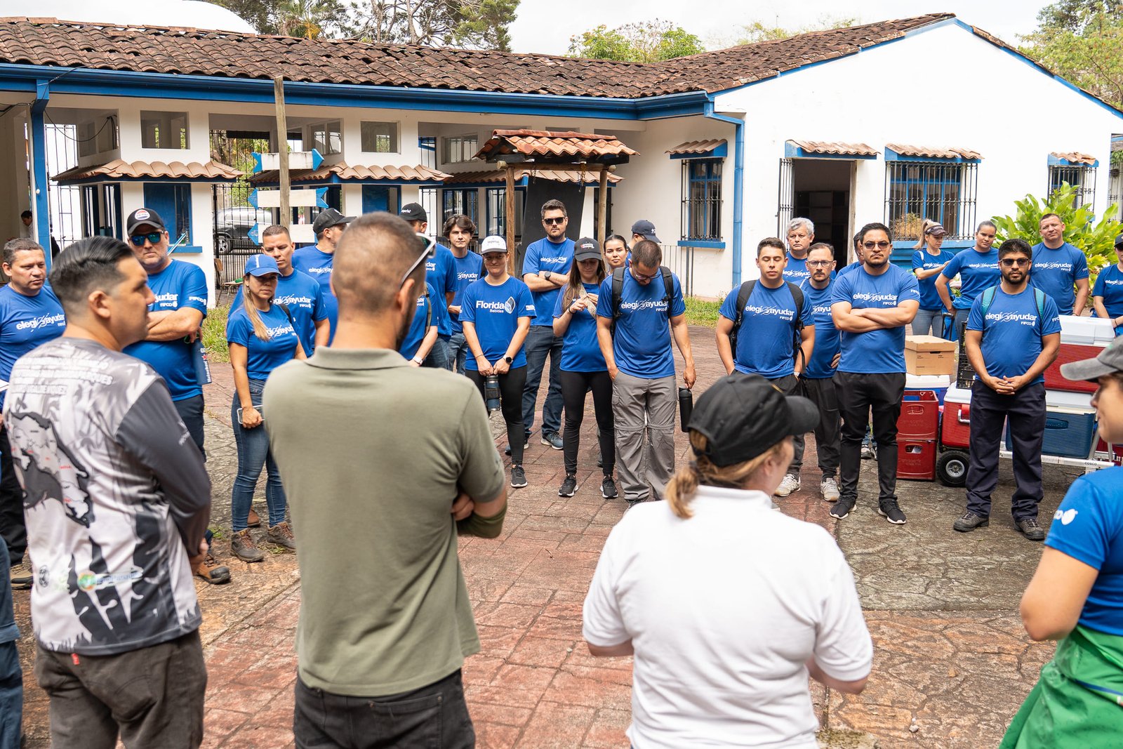 Simón Bolívar Park Transforms with the Support of 60 Volunteers from Fifco