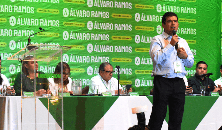 El candidato Álvaro Ramos se muestra reacio a acelerar la presentación de un proyecto de conferencia 4×3: “¿Por qué es tan urgente hacerlo ahora?”