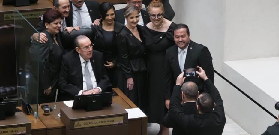 Después de la elección de la junta, ¿cuáles serán los siguientes pasos en la sesión legislativa en las próximas semanas?