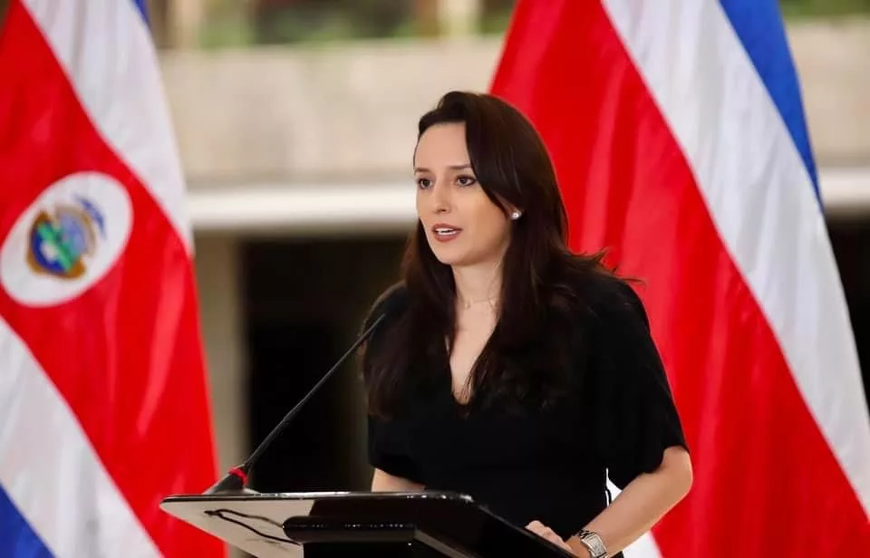 Natalia Díaz en relación al aeropuerto de Liberia: respaldar toda investigación.