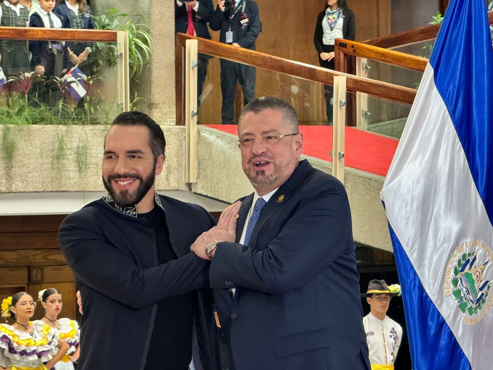 Chaves agradece el respaldo de Bent en la reciente construcción de la prisión en Costa Rica.