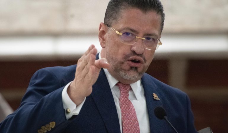 El espectador CR Chaves aplicará un veto a un plan de capital si este se convierte en ley.