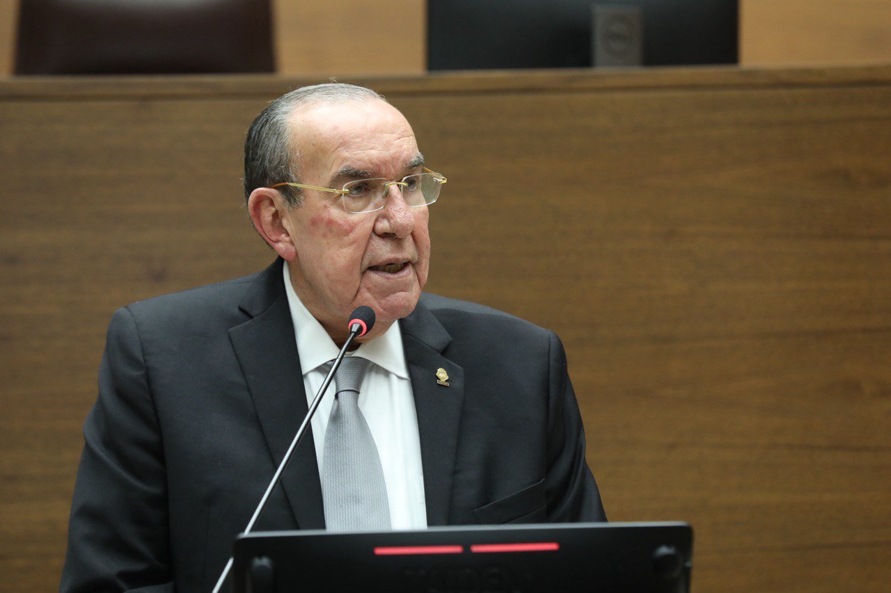 El poder ejecutivo ha optado por una estrategia de confrontación constante.
