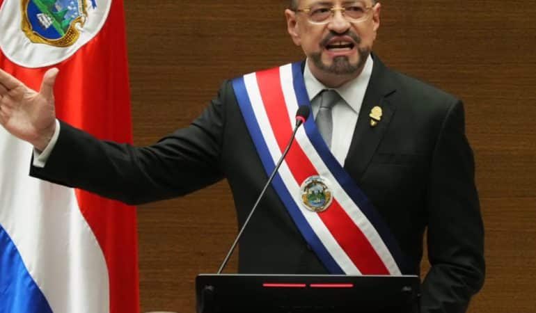 Sustituciones y el informe para el Congreso.