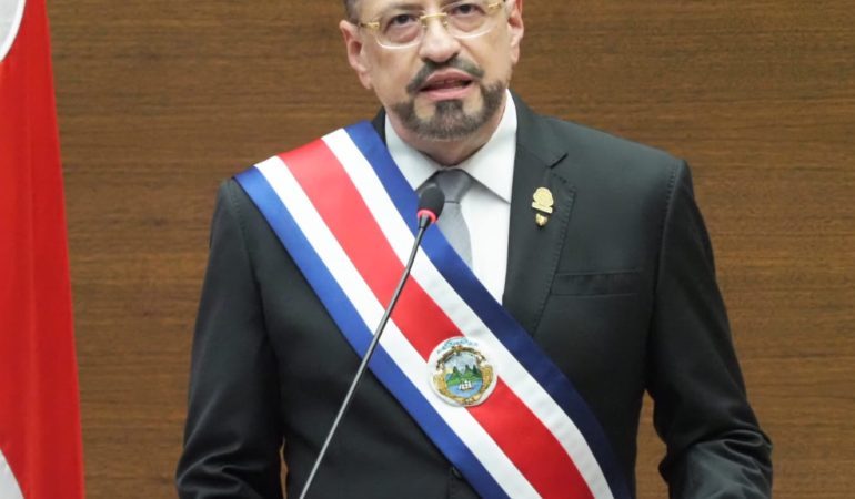 “Estar en la incertidumbre”: Chaves sigue considerando la opción de rendirse.