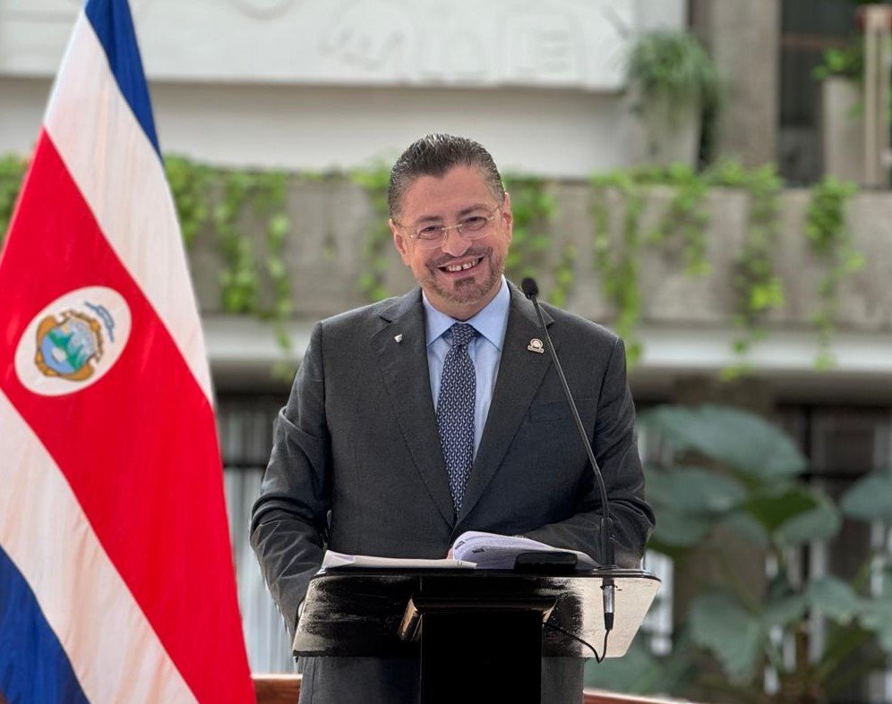 Chaves se mofaron de los delegados que recogieron carteles; al final, se convirtieron en memes en las redes sociales.