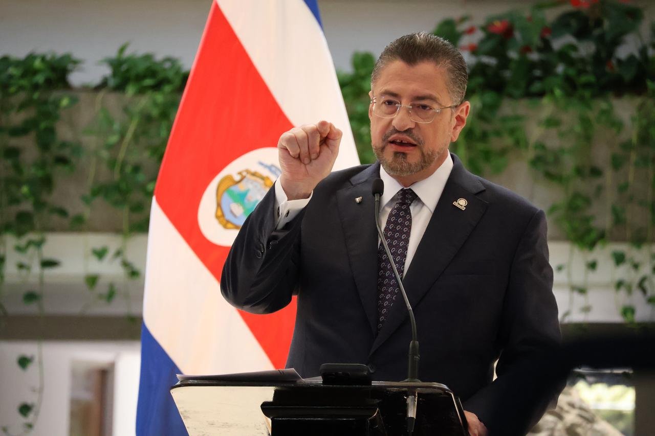 Rodrigo Arias ha impedido la compensación legislativa, afirma Chaves.