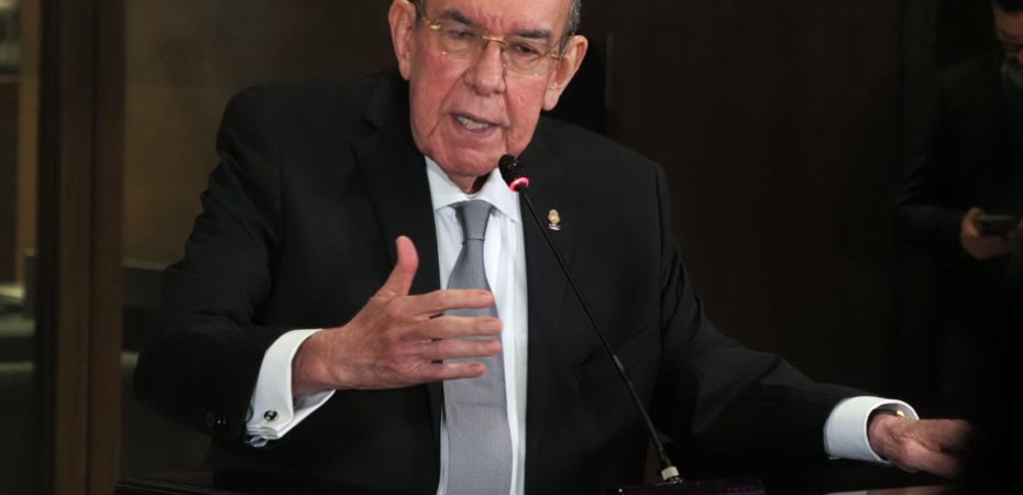 Rodrigo Arias admite los motivos para buscar y lograr su cuarto mandato presidencial consecutivo en la Asamblea Legislativa.