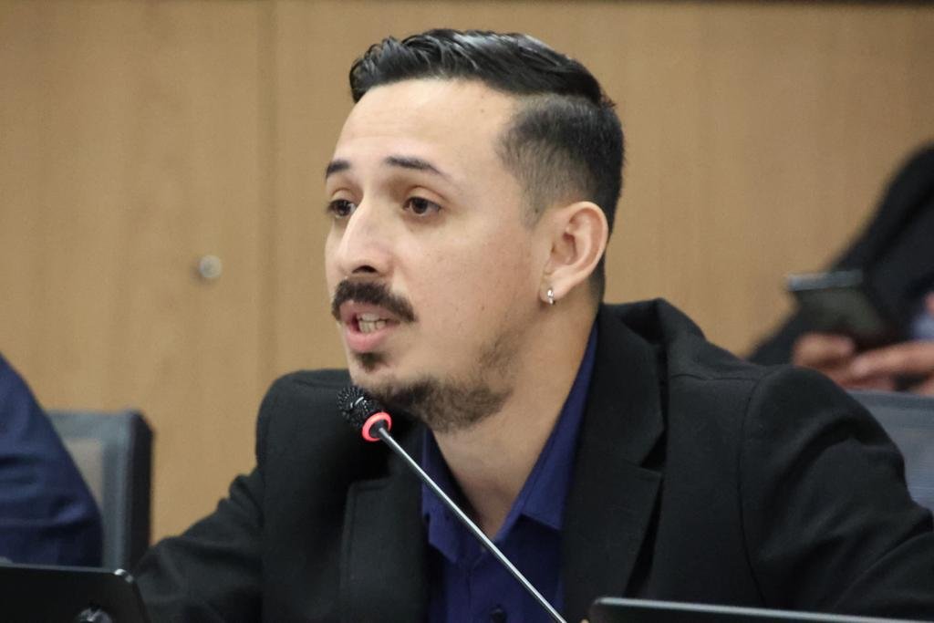 Ariel Robled: Destrucción ambiental relacionada con el financiamiento de la campaña de Chaves.