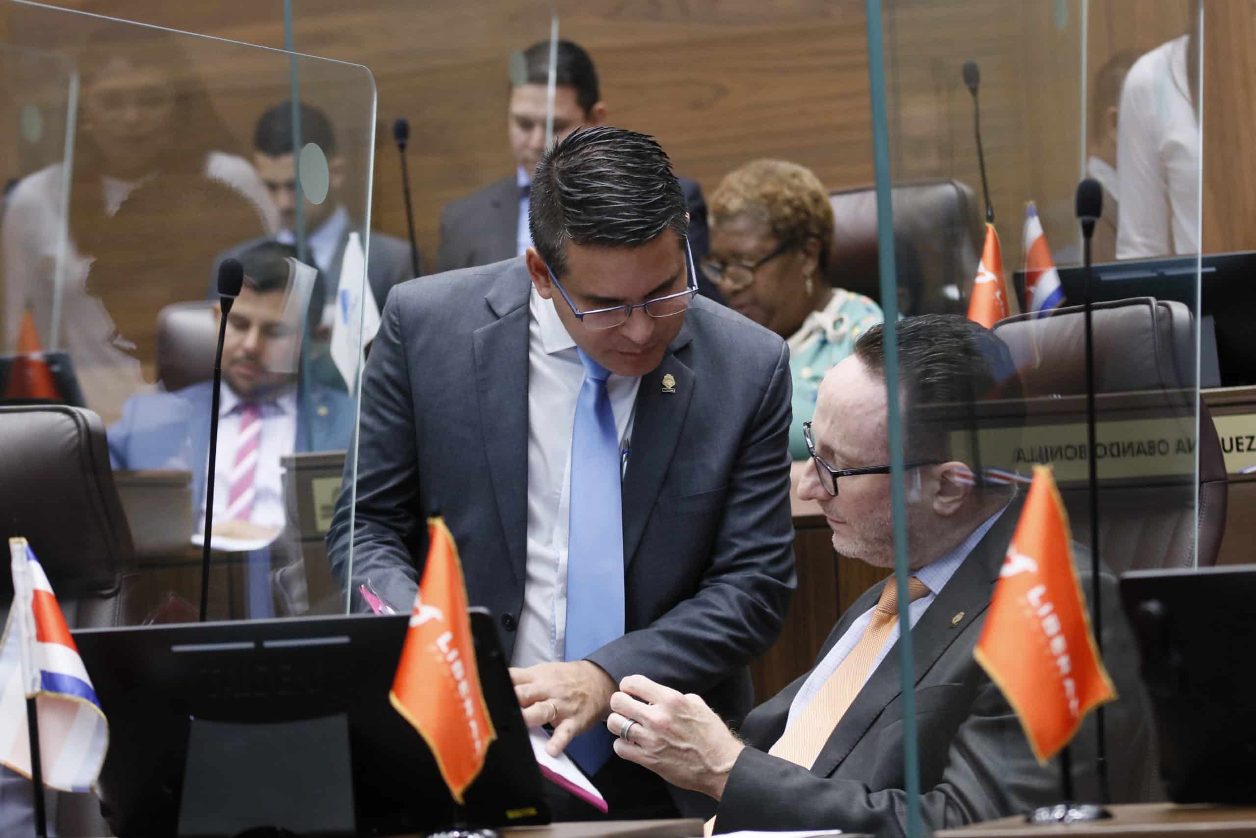 De la Asamblea Legislativa surgieron hasta cuatro candidatos presidenciales para las elecciones de 2026.