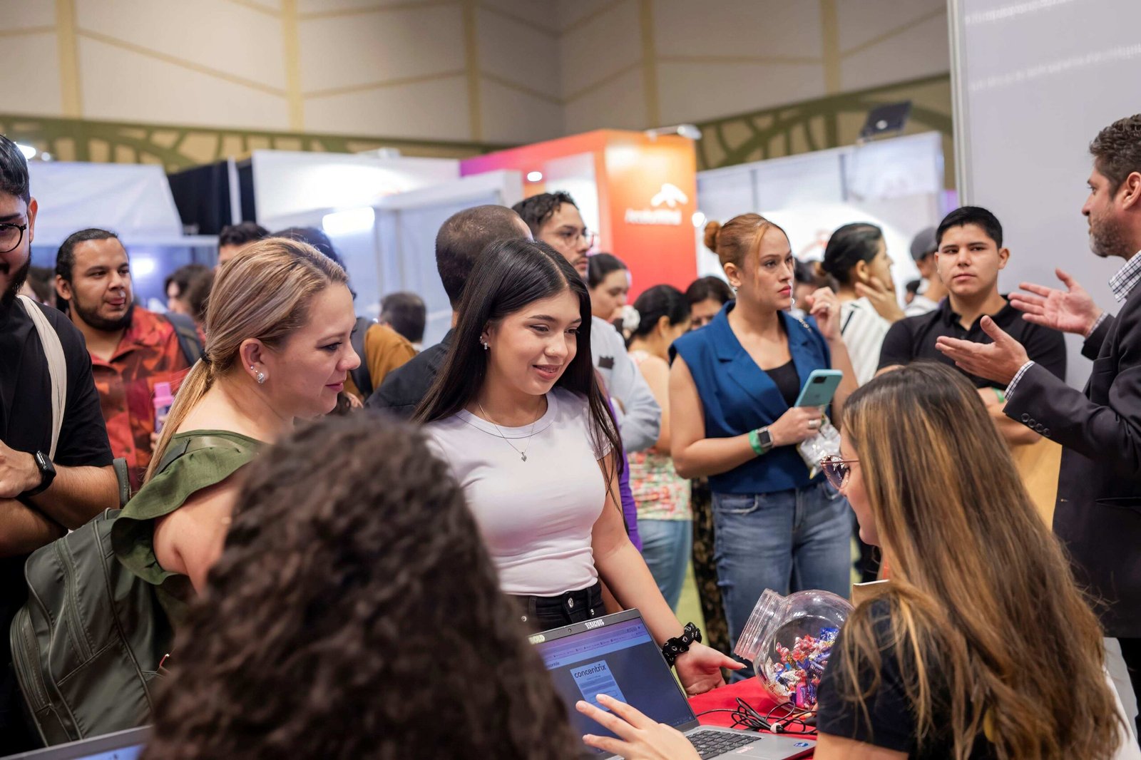 Talento Costa Rica: La feria de empleo regresa este viernes y sábado con más de 7,000 vacantes.
