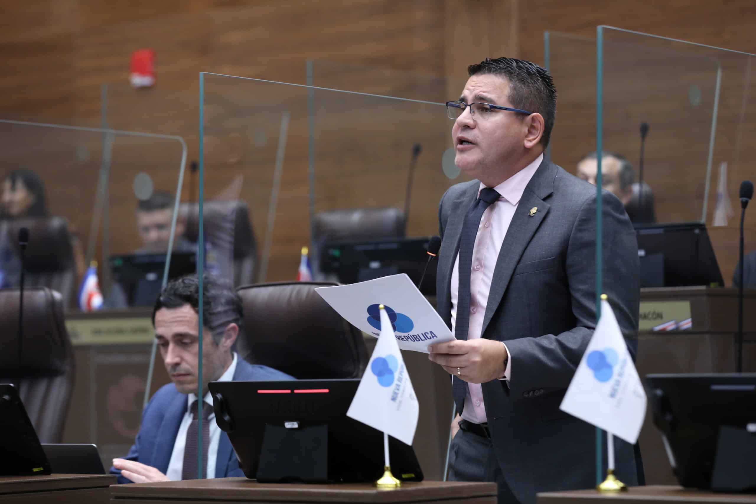 ¿Dar privacidad? “Ni siquiera es una acusación”, dice Fabricio Alvarado ante denuncia por presunto abuso sexual

 – La nación