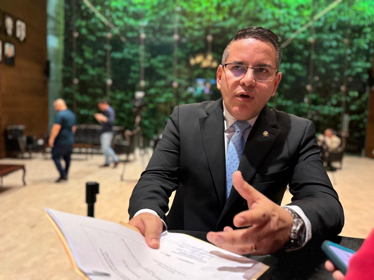 Alvarado le pide a Chaves que rechace al Ministro de Salud por no cambiar la Norma Normal -Norma

 – La nación