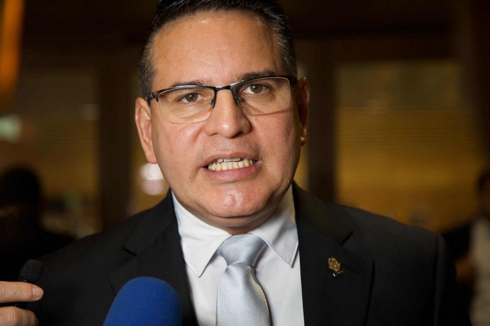 Fabricio Alvarado sugiere que las programas de arrastre y los transvancidos prohíben los menores de ‘contenido obsceno’

 – La nación