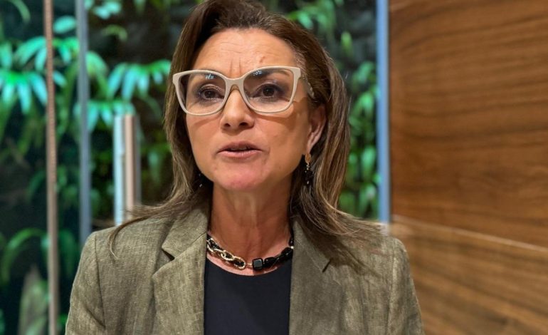Cambronero: Rodrigo Chaves, eres un verdadero Charlatan, no sabes cómo manejar este país
– La nación