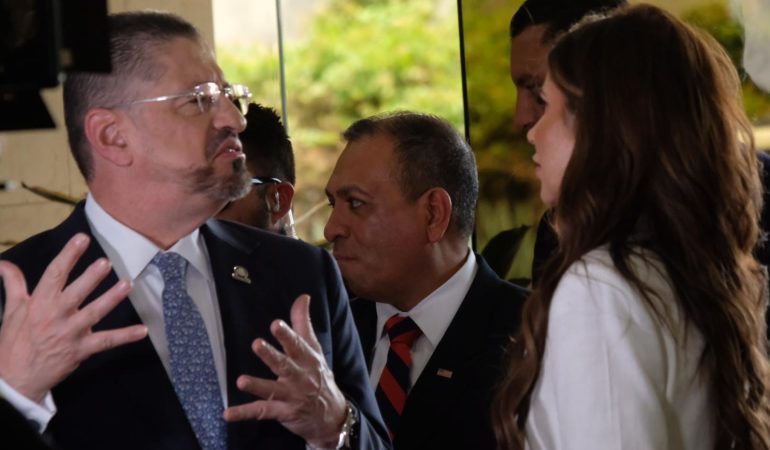 Chaves se niega conectado a Celso Gamboa y está separado de un video que sugiere una visita

 – La nación