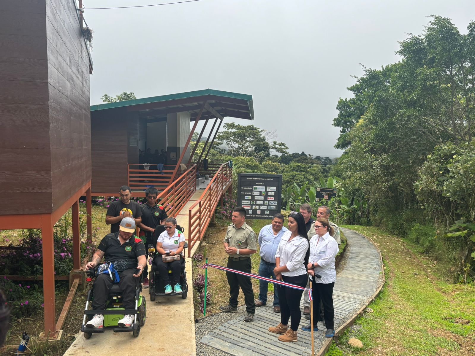 Gollo trae 200 kilogramos para hacer que Park La Amistad sea accesible

 – La nacion