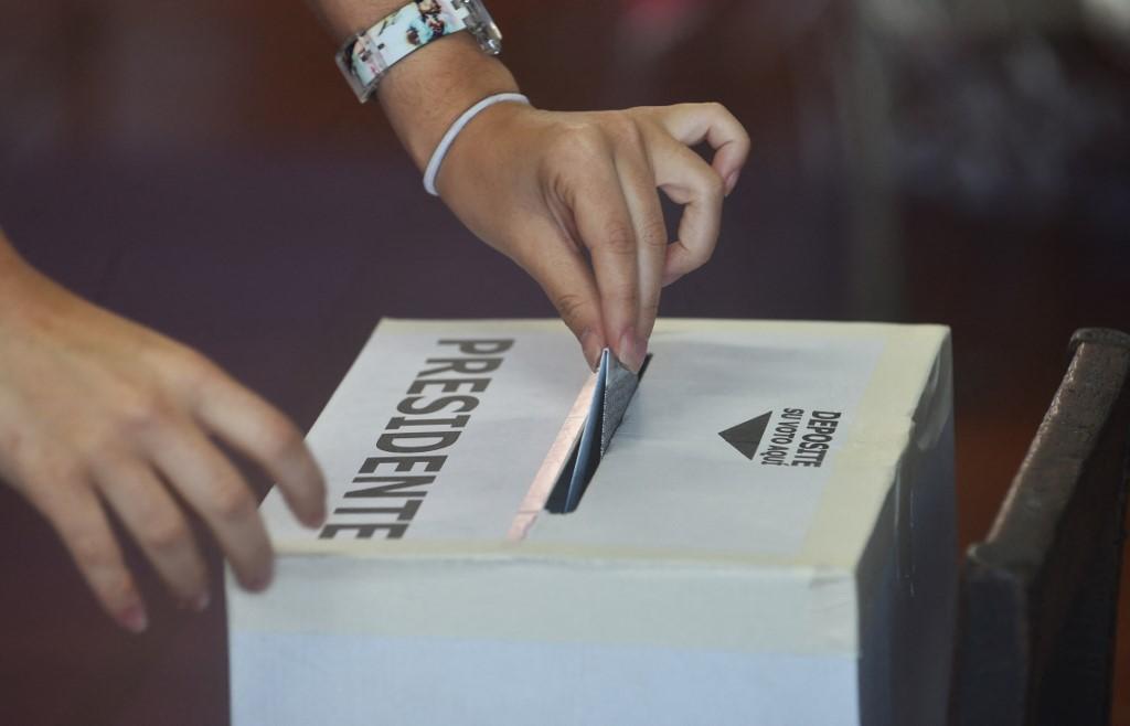 El voto de las mujeres en Costa Rica.

 – La nación