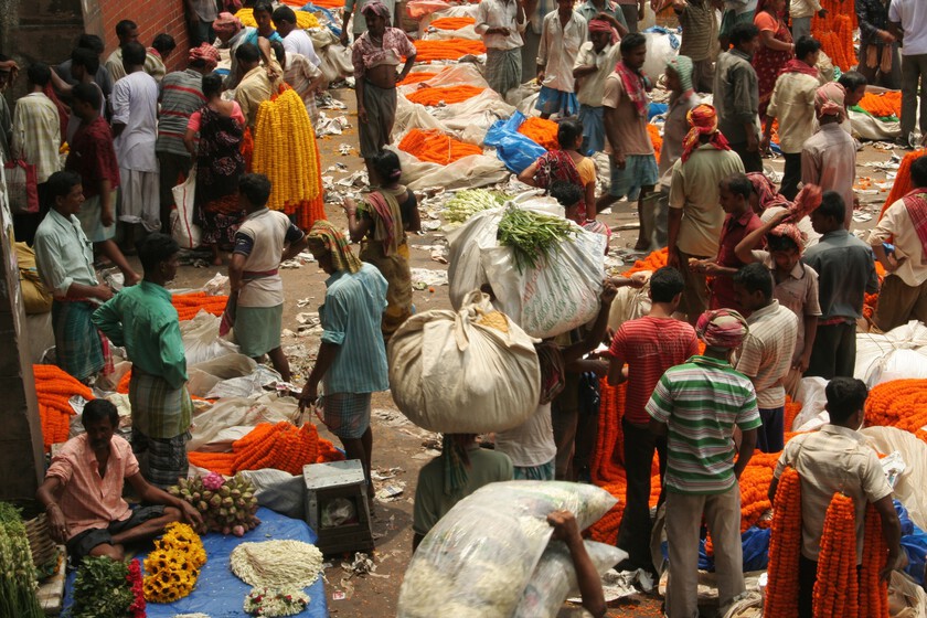 En India hay ciudades a 40 ° C a las 10 a.m.en la calle. Entonces comenzaron a vivir por la noche

 – La nación