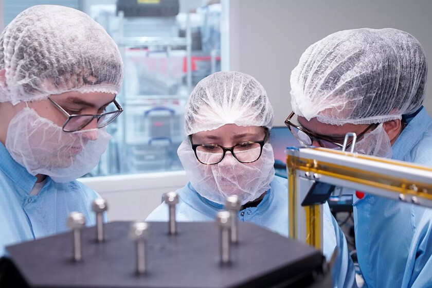 El plan para producir los semiconductores más puros del mundo es ir al espacio.

 – La nación