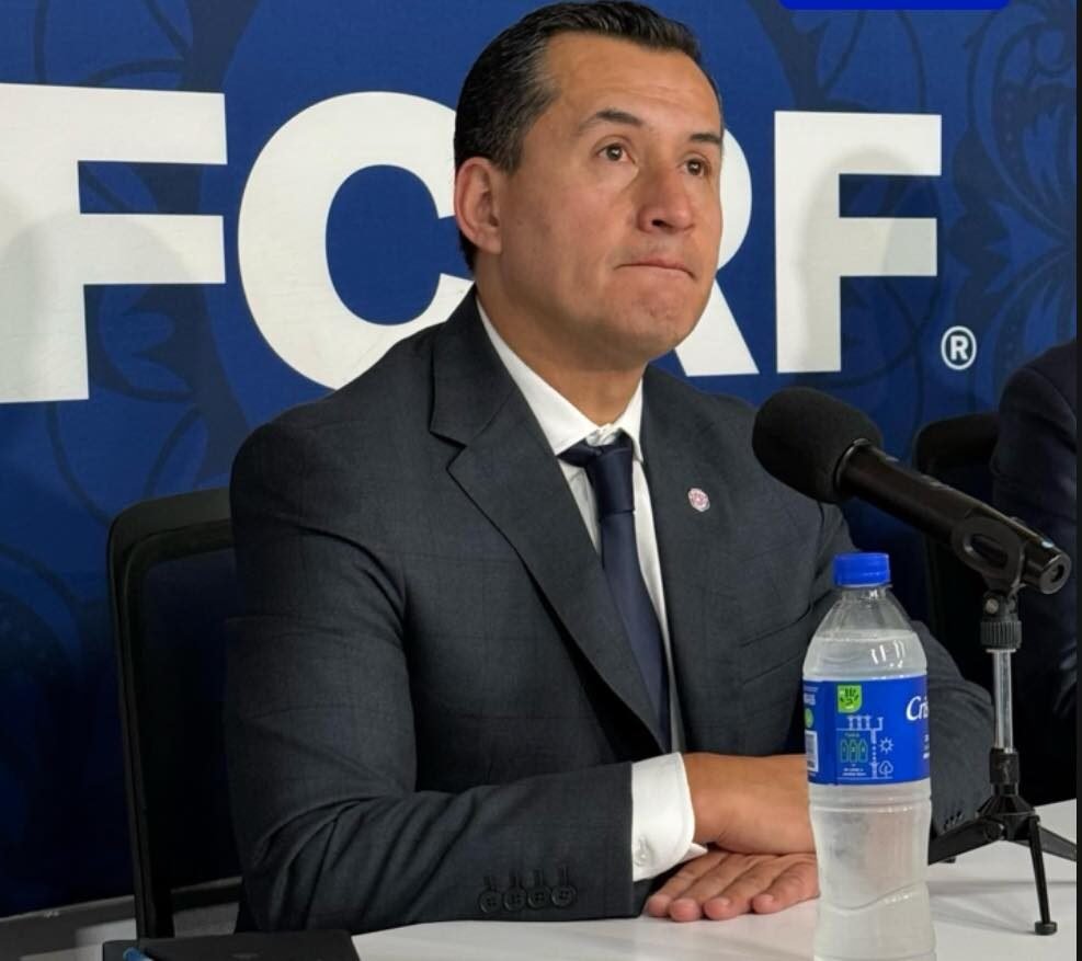 ¿Enrique Osses dejará el arbitraje en Costa Rica? – La nación