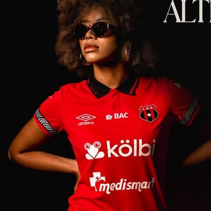 ¿Le encantó el tercer uniforme de Alajuelense? Tome en cuenta este detalle para adquirirla – La nación