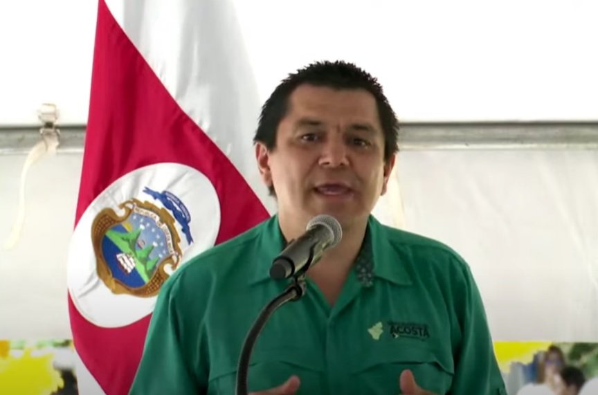 El alcalde de Acosta niega el PLN para apoyar a Rodrigo Chaves

 – La nación