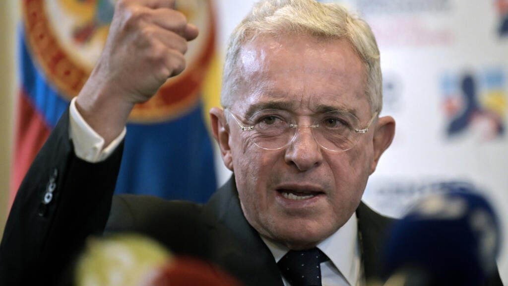 Álvaro Uribe es condenado por soborno y fraude procesal en el caso de la manipulación de testigos

 – La nación
