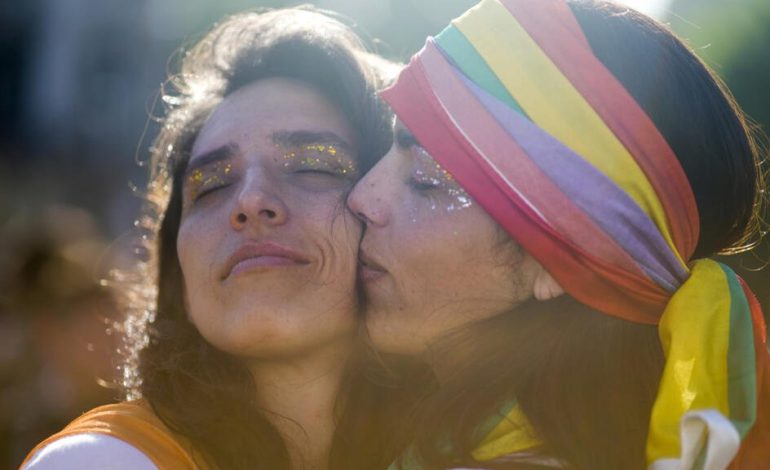 15 años de igual matrimonio en Argentina, el primer país de América Latina en reconocerlo
– La nación