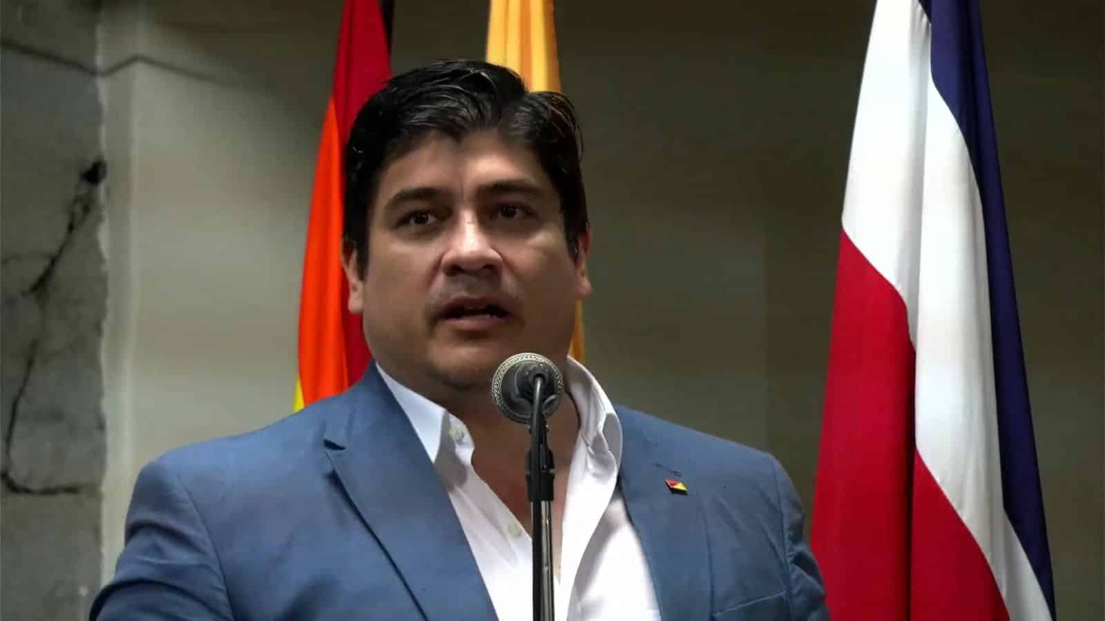 Carlos Alvarado Cruz Roja Nuevo puesto después de la oficina presidencial- Observador CR

 – La nación