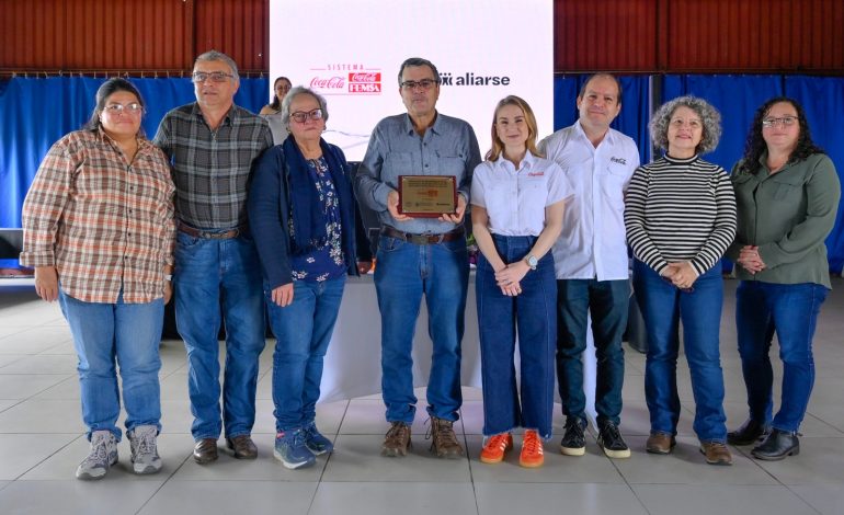 Más de tres mil costarricenses se benefician de los proyectos de acceso al agua realizados por el sistema Coca-Cola
– La nacion