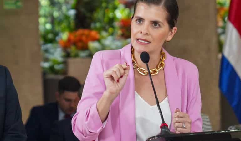 Pilar Cisneros excluye que solo Laura Fernández trata de ser un candidato Chavismo, pero afirma divertirse con el “perfil”
– La nación