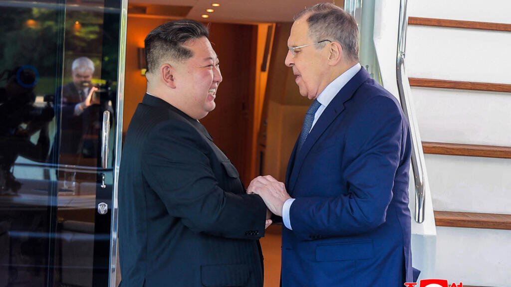 Kim Young Un apoyo total a Rusia en la Guerra de Ucrania

 – La nación