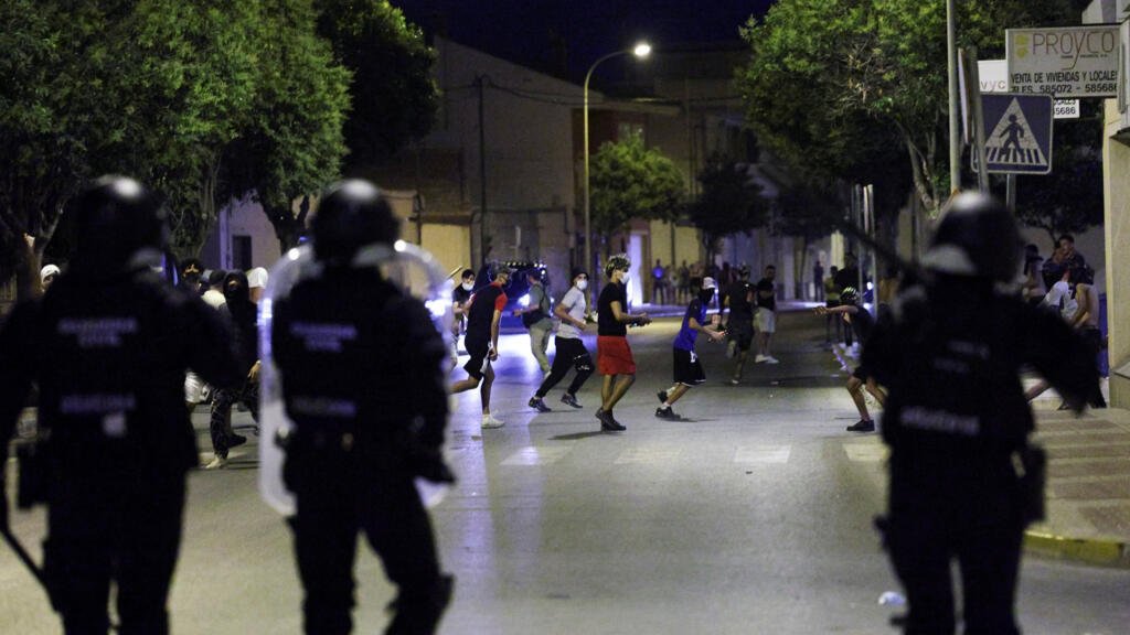 Ultraderchistas Aupan un enjuiciamiento racista en España

 – La nación