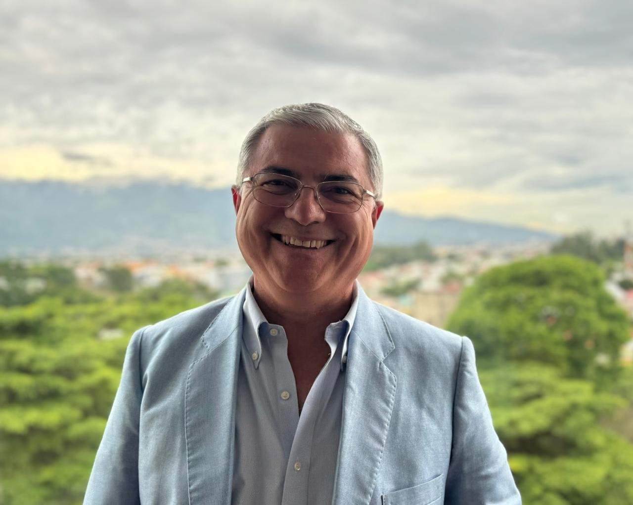 Gerardo Corrales gana veredicto difamatorio contra Andrés Pozuelo

 – La nación