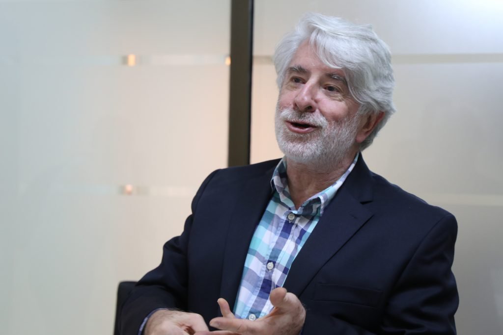 Leonardo Garnier a Rodrigo Chaves: Hay insultos ese honor

 – La nación