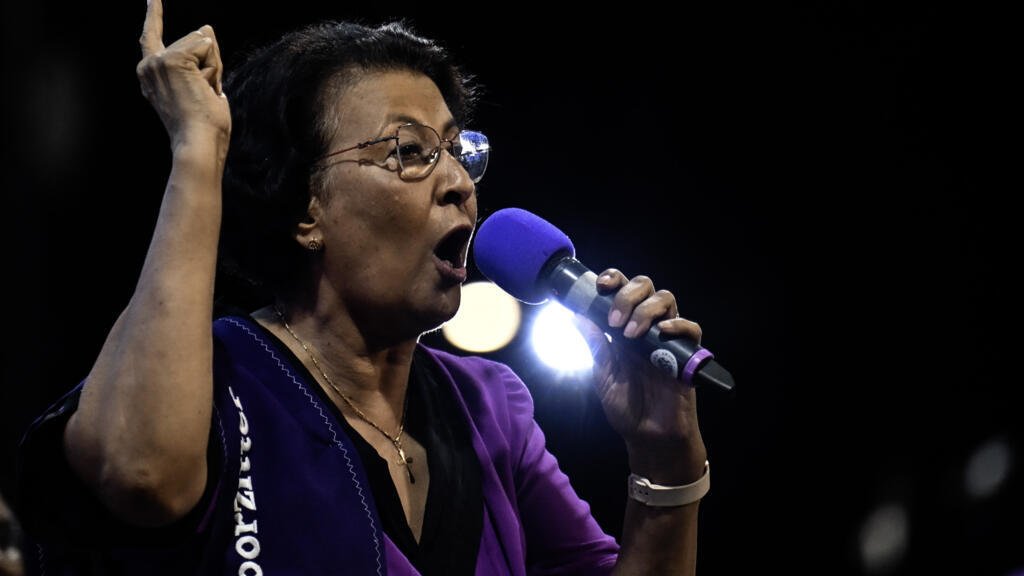 Jennifer Geerlings-Simons se convierte en la primera presidenta de Surinam, un país que crece el petróleo

 – La nación