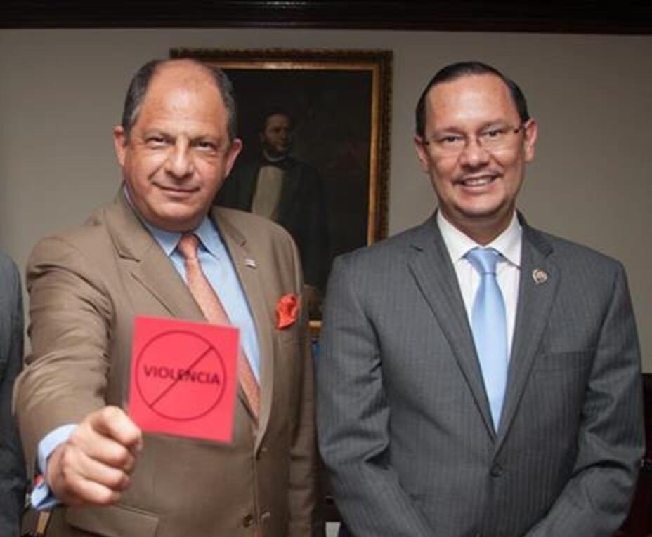 Llaman a Laura Chinchilla y Luis Guillermo Solís para la participación de Celso Gamboa a sus gobiernos

 – La nación