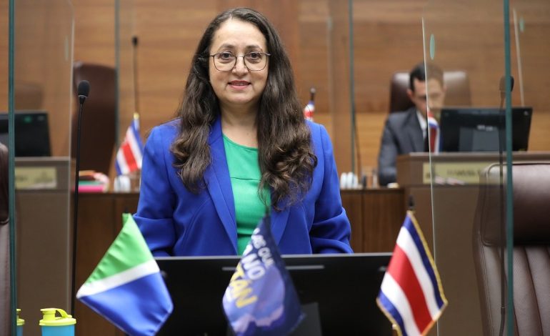 PPSD -Distancia de la marca Amador
– La nación