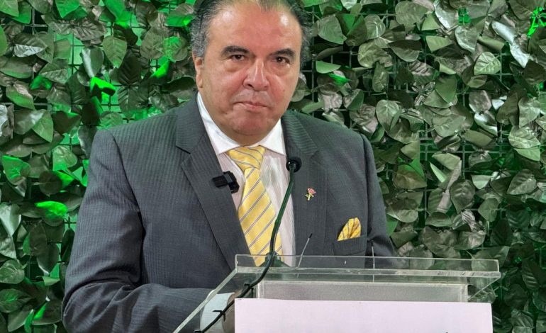 Ricardo Sancho: Chaves usa el poder para acondicionar a los alcaldes saludables y llevarlo a su maleta
– La nación