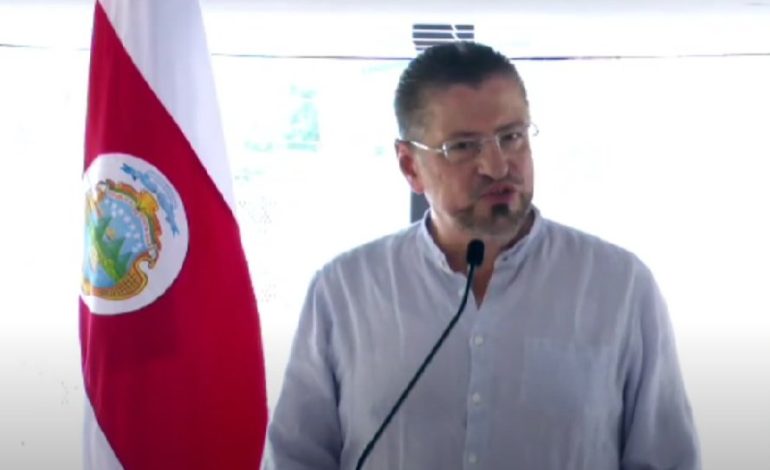 No dejaré de luchar por esta nación

 – La nación