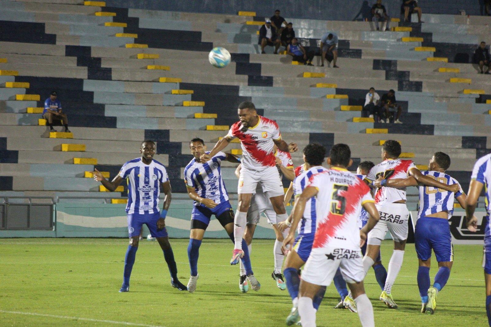 Herediano cierra su pretemporada con victoria en reinauguración del estadio en Honduras – La nación