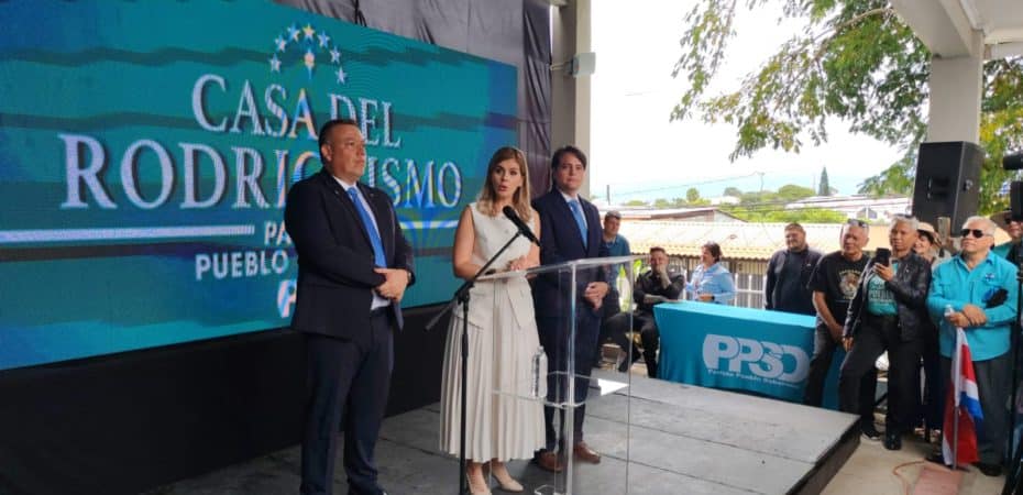 Laura Fernández y su financiamiento familiar

 – La nación