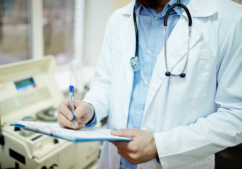 Colegio médico implementan un factor de doble verificación para certificados de licencia de conducir

 – La nación