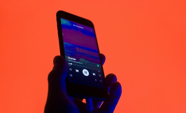 Spotify ya no es un reproductor de música. Es un “Audio Netflix” que quiere devorar todo el día
– La nación