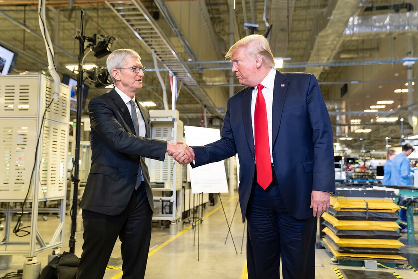 Estados Unidos amenazó a Apple para hacer el iPhone en casa. Apple ya está pasando por el neumático

 – La nación