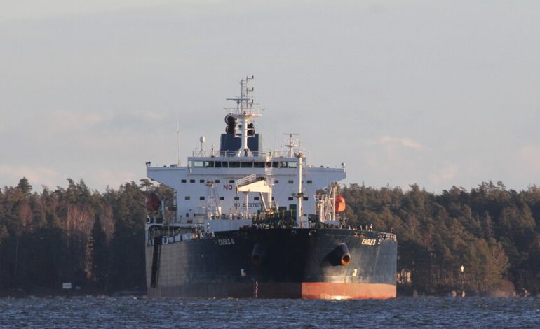 Alguien cortó cinco cables de bote U en el Mar Báltico. Finlandia ya es responsable de un barco para un barco de la “Flota de Shadow”.
– La nación